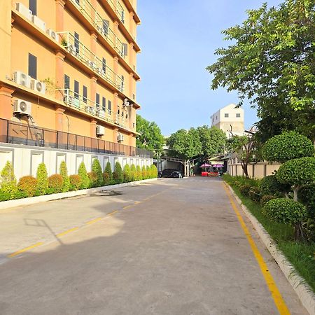 Chu Xin Shan Pin Hotel Phnom Penh Ngoại thất bức ảnh