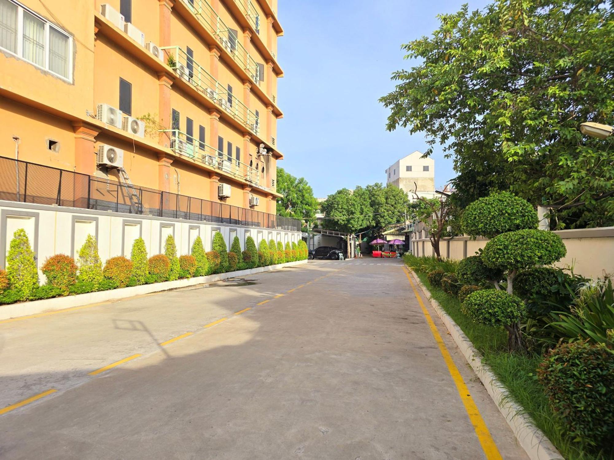 Chu Xin Shan Pin Hotel Phnom Penh Ngoại thất bức ảnh